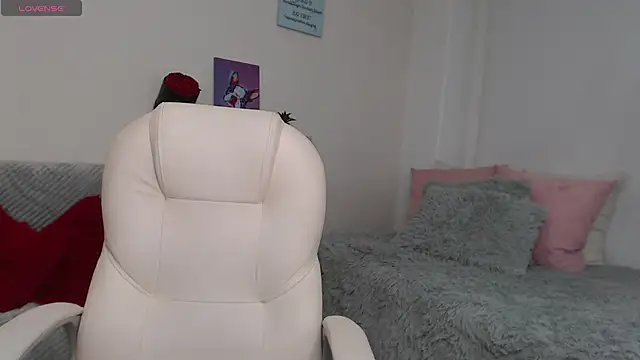 sofia perez    online show from October 2025 07:33:01 PM