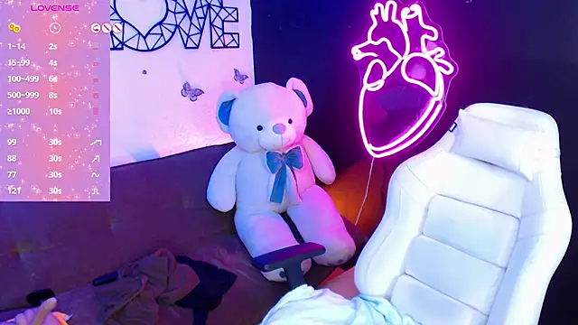 Snapshot of demyanderson_ chatting on January 2025 01:27:01 AM demyanderson online show from January 2025 01:27:01 AM