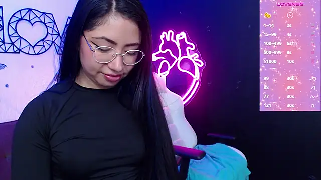 Snapshot of demyanderson_ chatting on February 2025 03:08:02 AM demyanderson online show from February 2025 03:08:02 AM