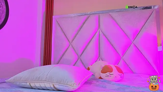 Happy tits online show from October 2025 07:24:01 PM