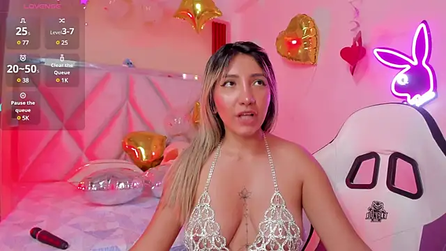 Happy tits online show from February 2025 03:52:02 PM