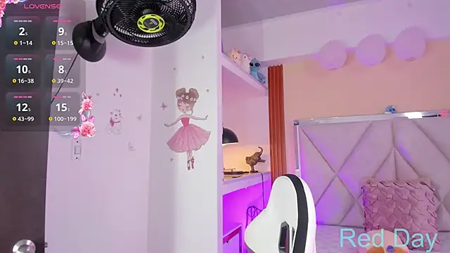 Happy tits online show from March 2025 03:48:02 PM