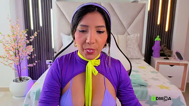 Happy tits online show from November 2025 02:54:01 PM