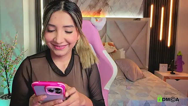 Happy tits online show from March 2026 02:10:01 PM