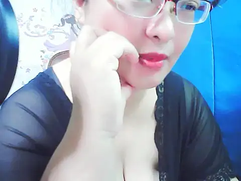 Snapshot of xiaorou-z chatting on September 2025 04:33:01 AM xiaorou-z online show from September 2025 04:33:01 AM