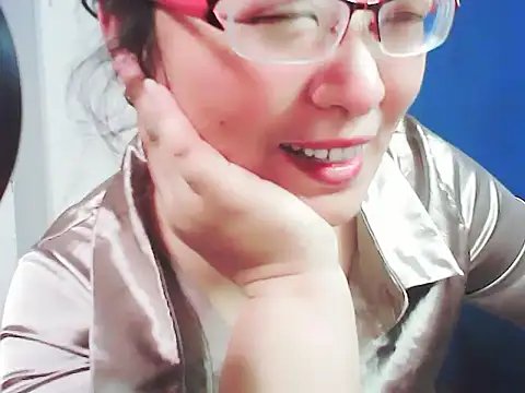 Snapshot of xiaorou-z chatting on March 2025 05:12:02 PM xiaorou-z online show from March 2025 05:12:02 PM