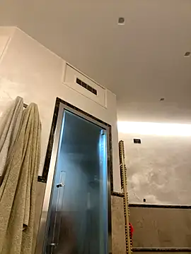 zjwsteve online show from November 2025 12:39:01 AM