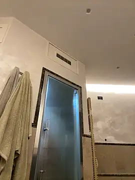 zjwsteve online show from November 2025 01:27:02 AM