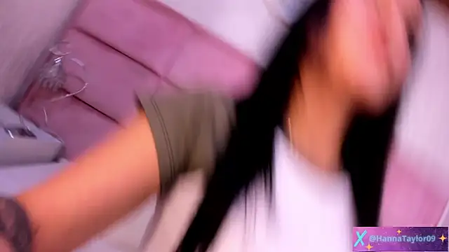 Snapshot of HannaTaylor chatting on February 2026 03:36:02 AM HannaTaylor online show from February 2026 03:36:02 AM