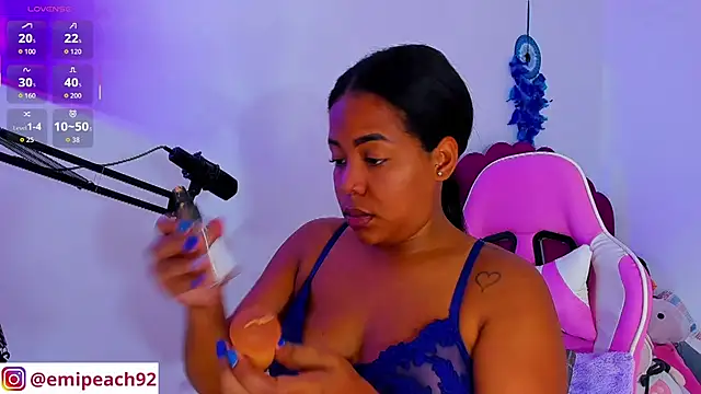 samanthaabloom online show from November 2025 12:36:02 AM