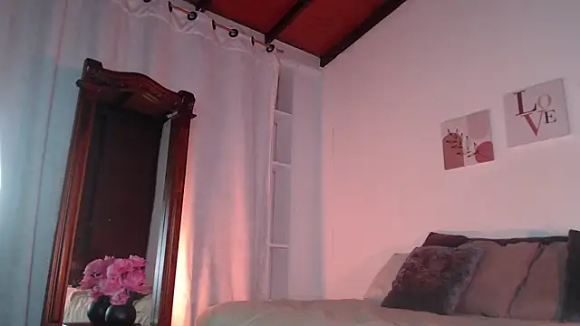 dahian s online show from November 2025 04:24:01 AM