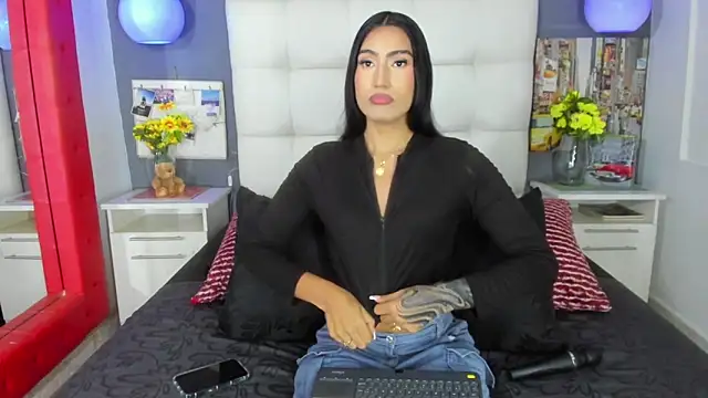 Taly Fox online show from November 2025 02:28:02 PM