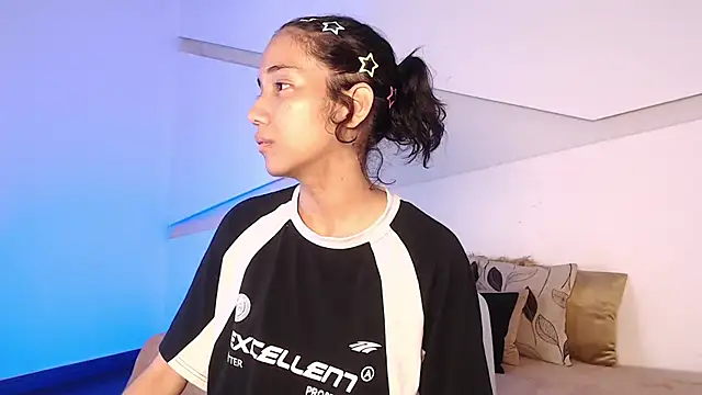 hot little bunny online show from October 2025 08:51:02 PM