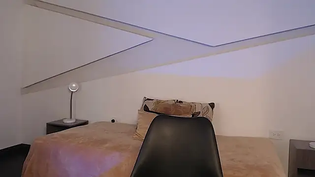 hot little bunny online show from January 2026 10:05:01 PM