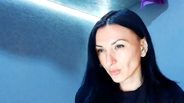 Snapshot of Siaconna chatting on June 2026 08:45:02 AM Siaconna online show from June 2026 08:45:02 AM