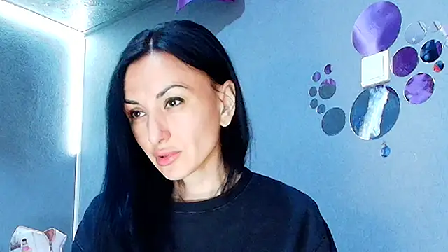 Snapshot of Siaconna chatting on June 2026 07:28:02 AM Siaconna online show from June 2026 07:28:02 AM