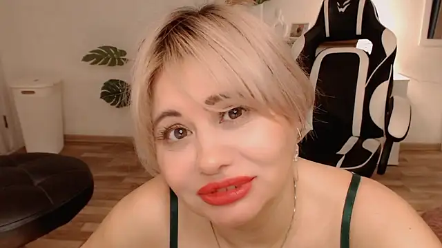 Lola Richie online show from March 2026 05:00:01 AM