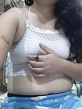 Snapshot of Doll_Nepali chatting on January 2025 06:21:01 PM Doll Nepali online show from January 2025 06:21:01 PM