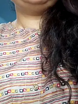 Snapshot of Doll_Nepali chatting on March 2025 05:17:02 AM Doll Nepali online show from March 2025 05:17:02 AM