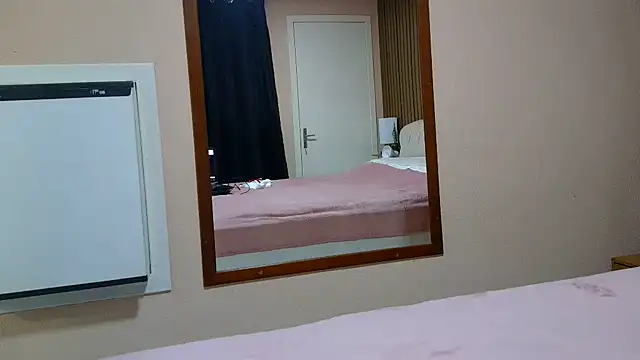 Kellynha Sweet online show from March 2026 12:05:01 AM