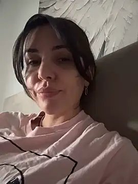 TaniaAmore online show from October 2025 12:39:02 PM