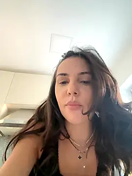 TaniaAmore online show from October 2025 12:31:02 PM