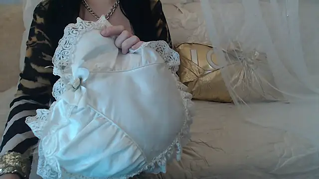 Mia-Montal777 online show from December 2025 06:37:02 AM