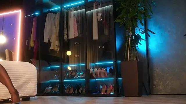 Rikka Moore online show from November 2025 11:21:01 AM