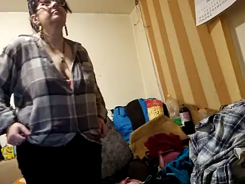 Snapshot of Samantha_Squirt@xh chatting on March 2025 12:10:01 AM Samantha Squirtxh online show from March 2025 12:10:01 AM