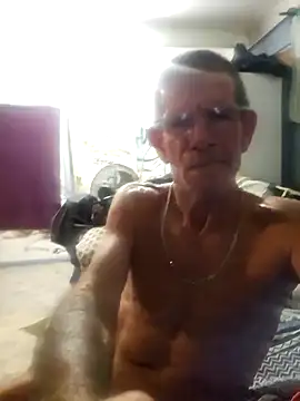 Snapshot of Daza67 chatting on December 2025 03:05:01 PM Daza67 online show from December 2025 03:05:01 PM