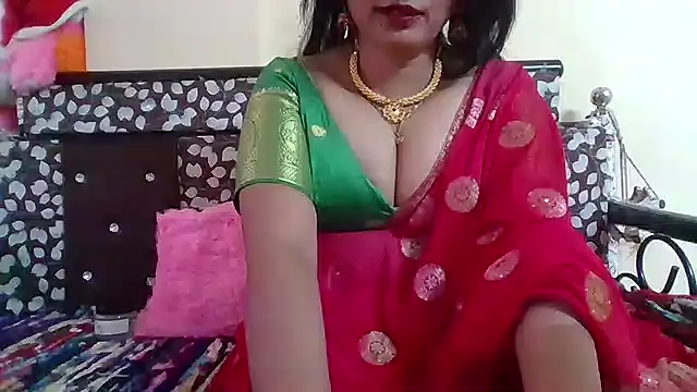 Snapshot of NautyBabe chatting on October 2025 08:05:02 AM NautyBabe online show from October 2025 08:05:02 AM