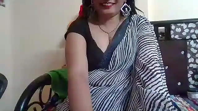 Snapshot of NautyBabe chatting on October 2025 05:13:02 PM NautyBabe online show from October 2025 05:13:02 PM