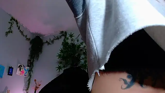 Snapshot of VickyJackson_ chatting on October 2025 07:35:02 PM VickyJackson online show from October 2025 07:35:02 PM