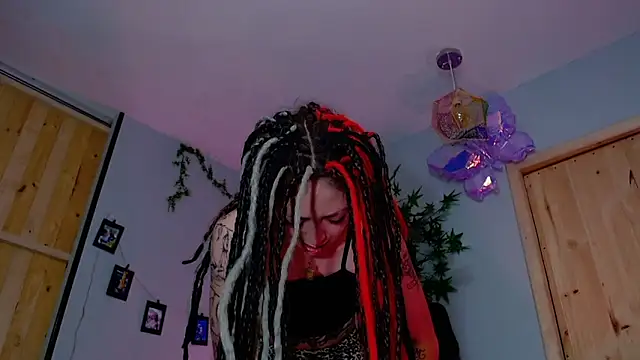 Snapshot of VickyJackson_ chatting on November 2025 08:19:01 PM VickyJackson online show from November 2025 08:19:01 PM