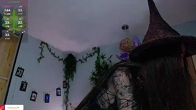 Snapshot of VickyJackson_ chatting on October 2025 05:31:01 PM VickyJackson online show from October 2025 05:31:01 PM