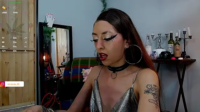 VickyJackson  online show from February 2025 05:25:02 PM