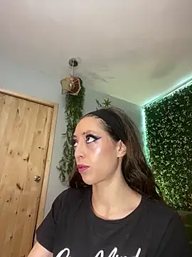 Snapshot of VickyJackson_ chatting on March 2026 04:14:02 PM VickyJackson online show from March 2026 04:14:02 PM