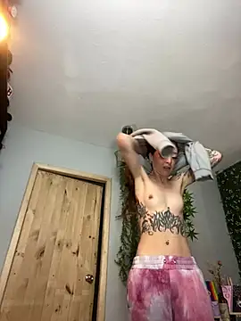 VickyJackson  online show from March 2026 06:08:02 PM