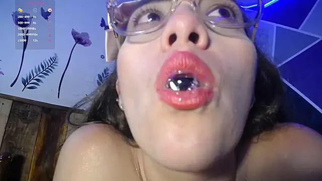 DaMikaela  online show from November 2025 07:14:02 PM