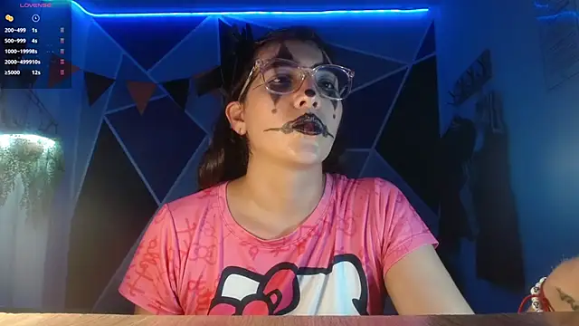 DaMikaela  online show from October 2025 07:13:02 PM