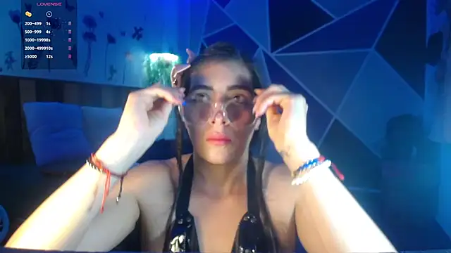 DaMikaela  online show from November 2025 06:55:01 PM