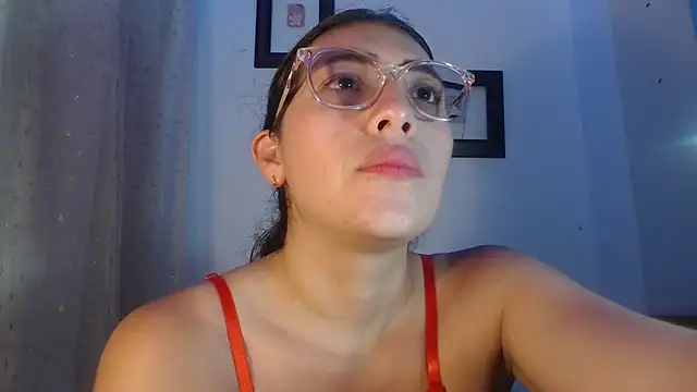 DaMikaela  online show from March 2025 07:04:02 PM