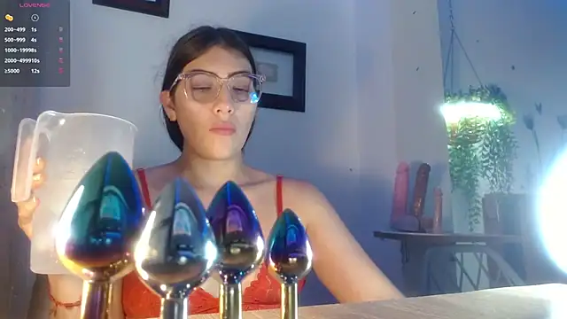 DaMikaela  online show from September 2025 06:47:02 PM