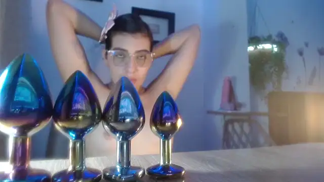 DaMikaela  online show from February 2026 06:59:02 PM