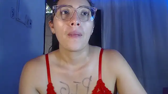 DaMikaela  online show from March 2025 05:41:02 PM