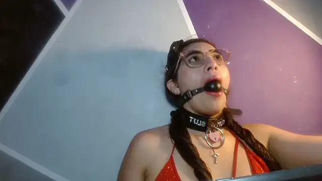 DaMikaela  online show from February 2026 06:41:01 PM