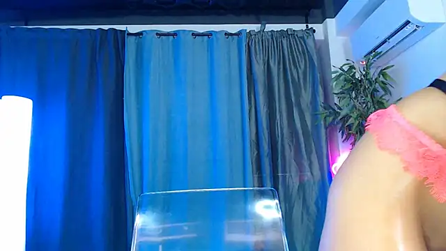 DanieleAida online show from October 2025 05:39:01 AM