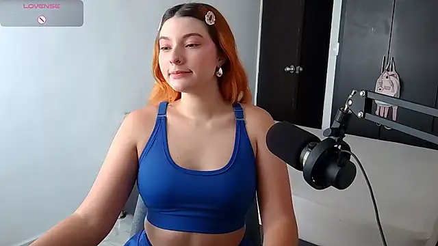 Ania jones online show from March 2026 06:12:01 PM