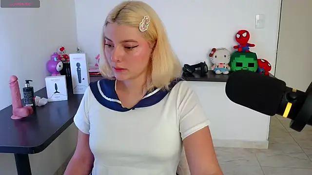 Ania jones online show from May 2026 09:31:01 PM