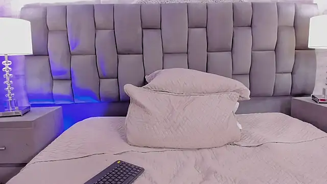 CinthiaCollins online show from February 2025 12:09:01 AM